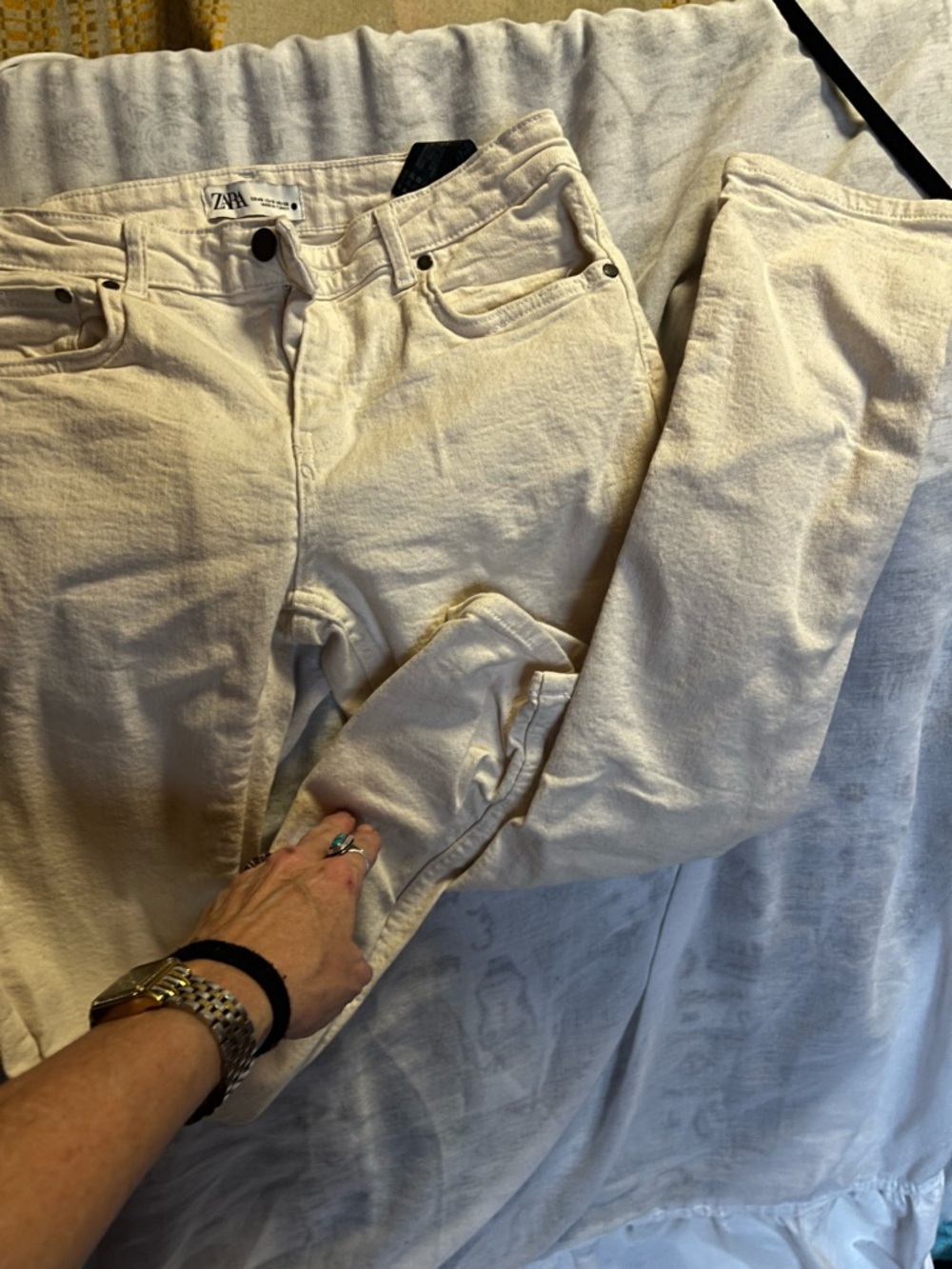 Zara Women Cream Skinny Jeans